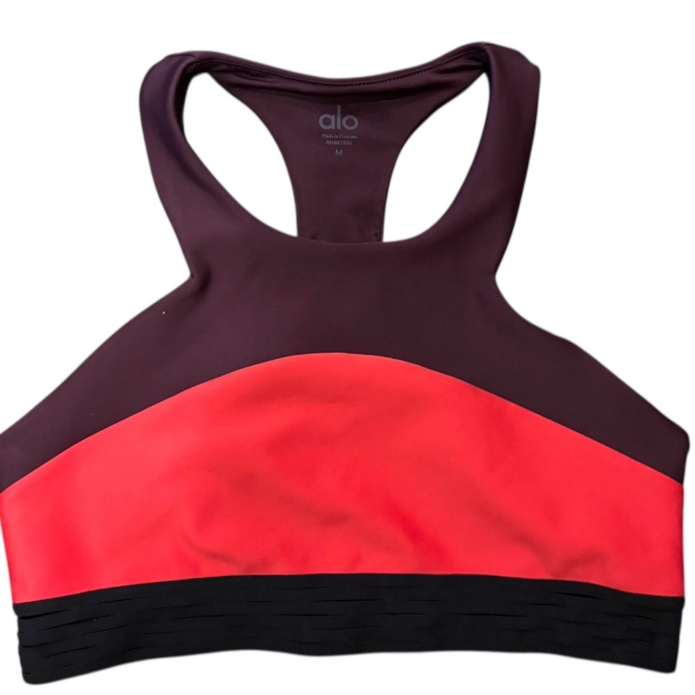 ALO YOGA Endear Bra size M run jog workout EUC